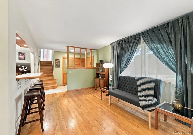 Photo 3 of Single family home for sale at 5319 W Roxbury Pl, Littleton, CO 80128 | MLS# 9832567 | Listing updated on 2026-10-28