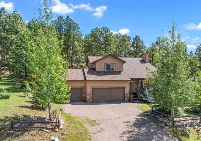 Photo 1 of Single family home for sale at 625 Sun Valley Dr, Woodland Park, CO 80863 | MLS# 4112998 | Listing updated on 2026-09-23