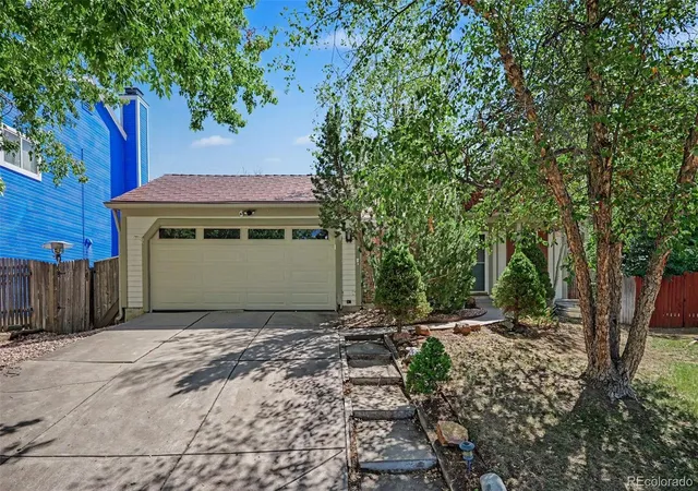 Photo 2 of Single family home for sale at 19732 E Bates Dr, Aurora, CO 80013 | MLS# 8345695 | Listing updated on 2026-10-02