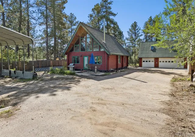 Photo 3 of Single family home for sale at 168 Columbine St, Larkspur, CO 80118 | MLS# 6421393 | Listing updated on 2026-09-26