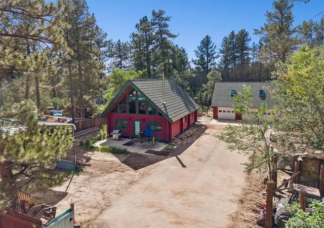 Photo 3 of Single family home for sale at 168 Columbine St, Larkspur, CO 80118 | MLS# 6421393 | Listing updated on 2026-09-26