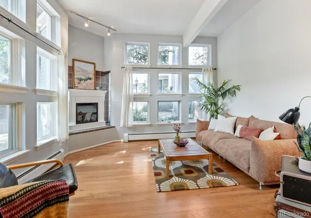 Photo 3 of Condo for sale at 101 S Downing St #2, Denver, CO 80209 | MLS# 3969152 | Listing updated on 2026-10-04
