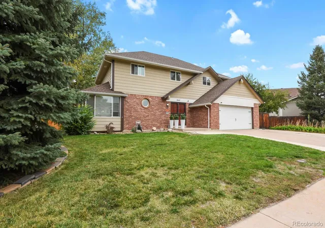 Photo 3 of Single family home for sale at 6547 S Saulsbury St, Littleton, CO 80123 | MLS# 3060984 | Listing updated on 2026-10-07