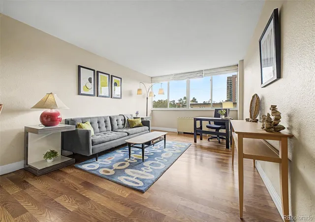 Listing Photo 4 - Condo for sale in building located at 1196 N Grant St, Denver, CO 80203 - Unit #407