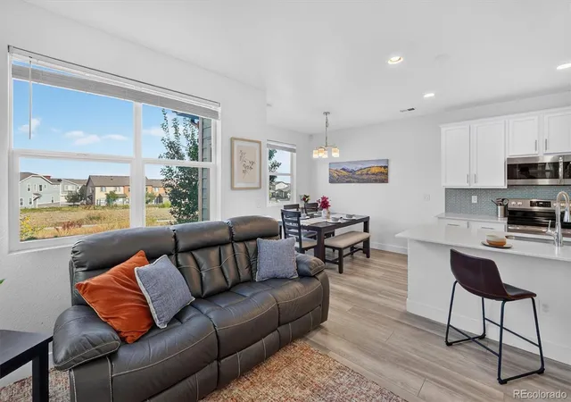 Photo 3 of Townhouse for sale at 9726 Ash Ln, Thornton, CO 80229 | MLS# 8746016 | Listing updated on 2026-10-05