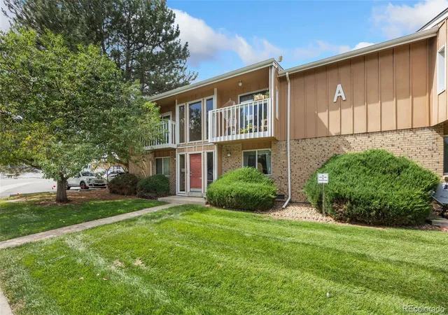 Photo 2 of Condo for sale at 505 Vance St #B, Lakewood, CO 80226 | MLS# 4594303 | Listing updated on 2026-10-09