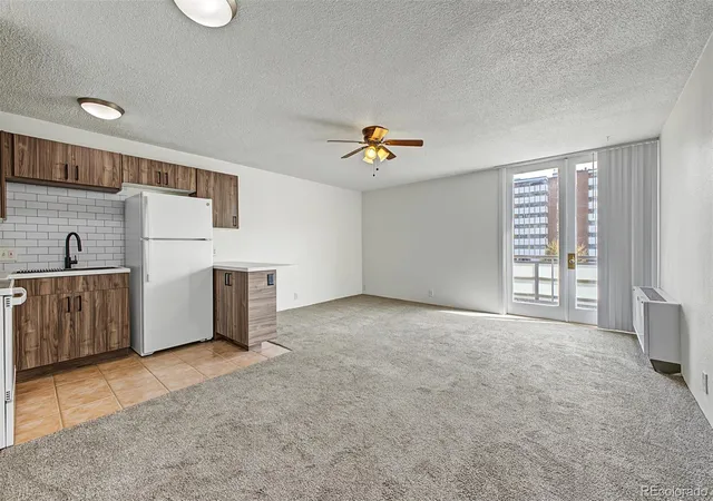 Photo 3 of Condo for sale at 2500 S York St #411, Denver, CO 80210 | MLS# 7330907 | Listing updated on 2026-09-28