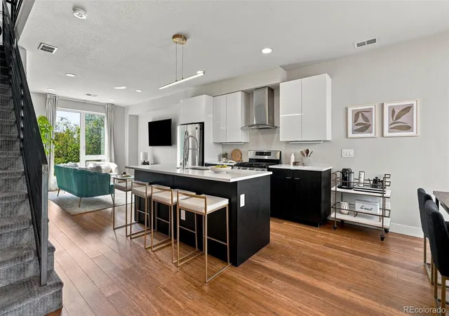 Photo 2 of Townhouse for sale at 1269 Xavier St, Denver, CO 80204 | MLS# 5043199 | Listing updated on 2026-10-04