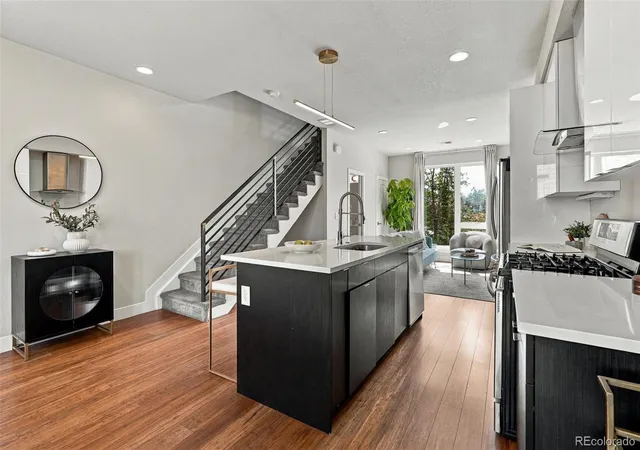 Photo 4 of Townhouse for sale at 1269 Xavier St, Denver, CO 80204 | MLS# 5043199 | Listing updated on 2026-09-17