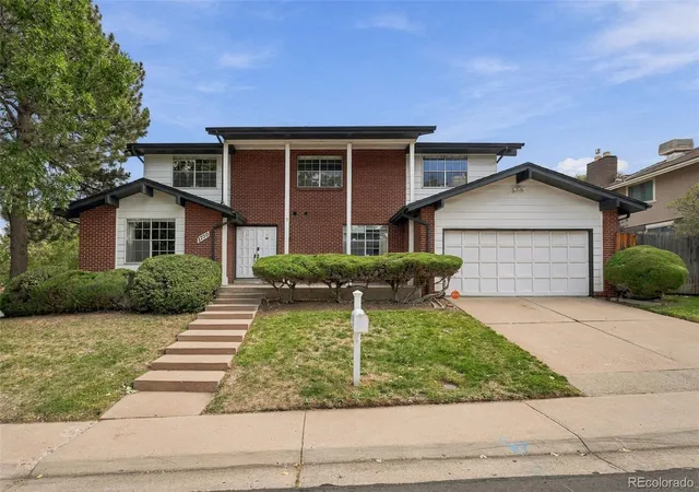 Photo 1 of Single family home for sale at 3700 S Roslyn Way, Denver, CO 80237 | MLS# 7146214 | Listing updated on 2026-10-02