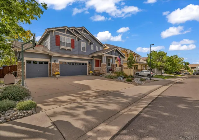 Photo 3 of Single family home for sale at 3285 Springbriar Dr, Castle Rock, CO 80109 | MLS# 1506821 | Listing updated on 2026-09-17