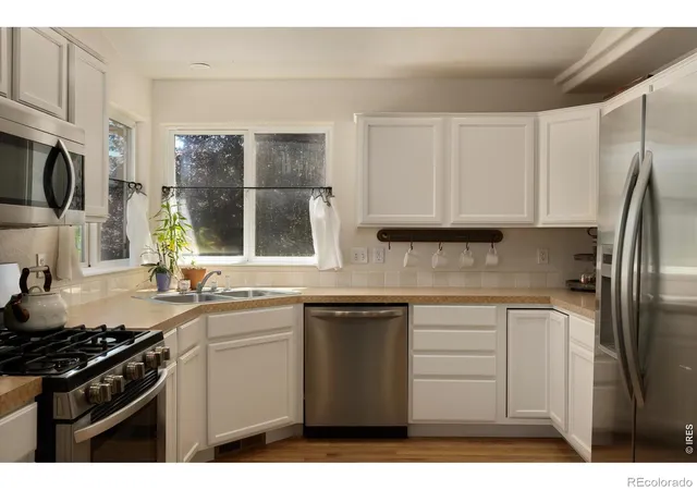 Photo 3 of Single family home for sale at 905 Scotch Pine Dr, Severance, CO 80550 | MLS# IR1068657 | Listing updated on 2026-10-20