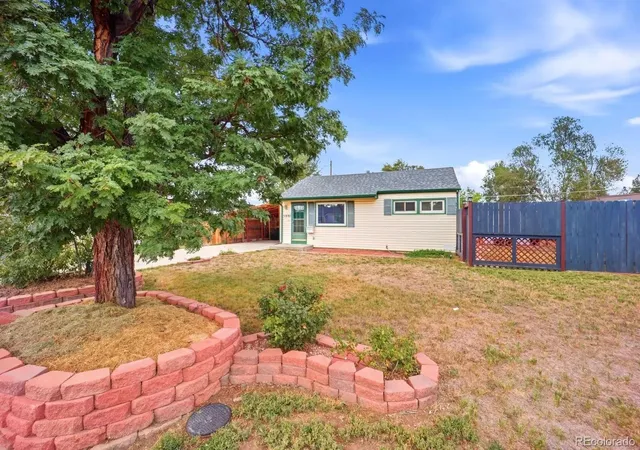 Photo 4 of Single family home for sale at 11693 E 7th Avenue, Aurora, CO 80010 | MLS# 4170558 | Listing updated on 2026-10-01