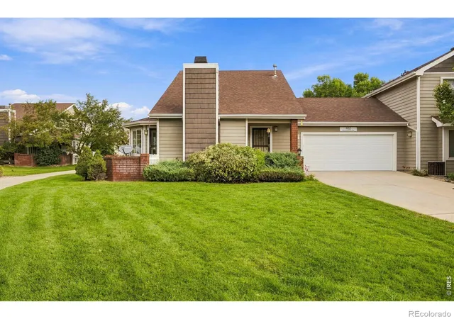 Photo 3 of Condo for sale at 932 Richmond Dr #2, Fort Collins, CO 80526 | MLS# IR1068670 | Listing updated on 2026-09-28