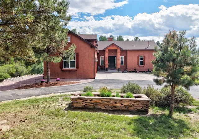 Photo 2 of Single family home for sale at 335 W Way, Monument, CO 80132 | MLS# 5729740 | Listing updated on 2026-10-08