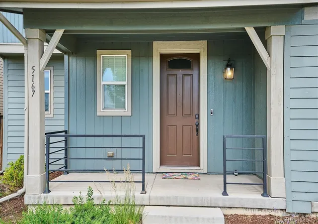 Photo 3 of Townhouse for sale at 5167 Clinton St, Denver, CO 80238 | MLS# 3723942 | Listing updated on 2026-09-14