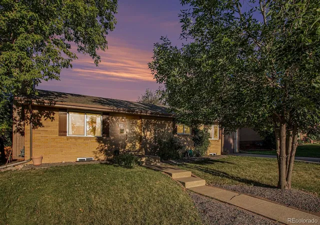 Photo 1 of Single family home for sale at 6634 S Penrose Ct, Centennial, CO 80121 | MLS# 5459527 | Listing updated on 2026-09-24