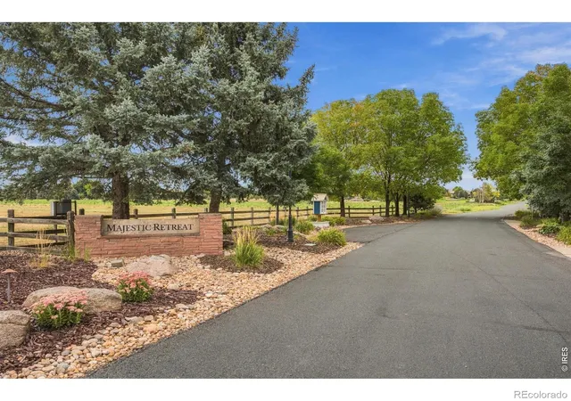 Photo 3 of Single family home for sale at 9078 Fieldcrest Ln, Longmont, CO 80503 | MLS# IR1068677 | Listing updated on 2026-09-22