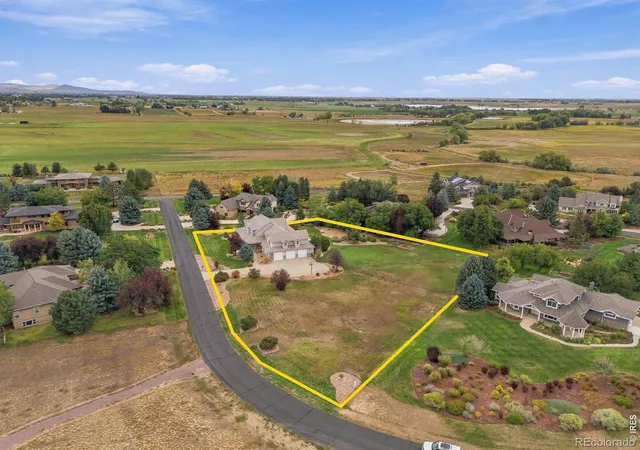 Photo 4 of Single family home for sale at 9078 Fieldcrest Ln, Longmont, CO 80503 | MLS# IR1068677 | Listing updated on 2026-09-22