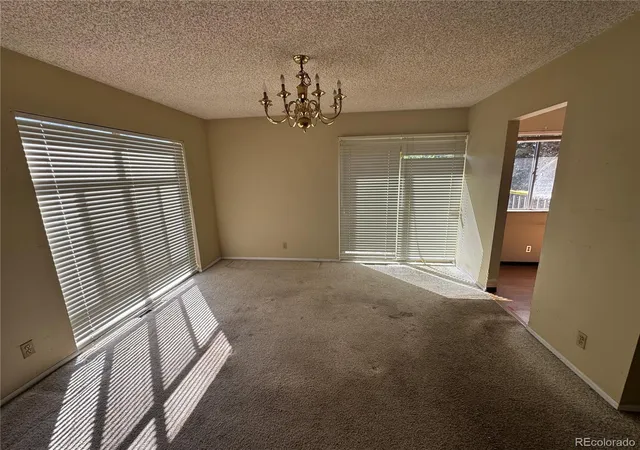 Photo 3 of Townhouse for sale at 4374 W Pondview Dr, Littleton, CO 80123 | MLS# 2673162 | Listing updated on 2026-09-16