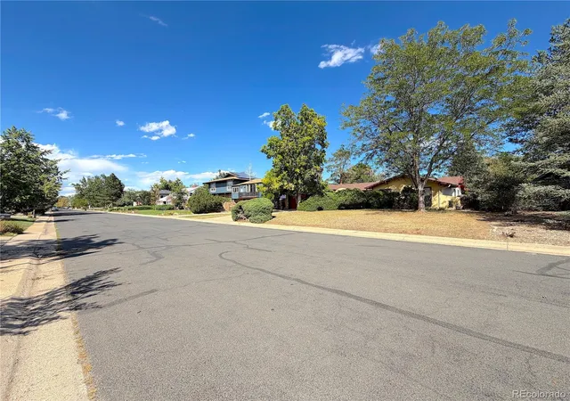 Photo 3 of Sale Pending at 733 Cypress Dr, Boulder, CO 80303 | MLS# 5453607 | Listing updated on 2026-09-22