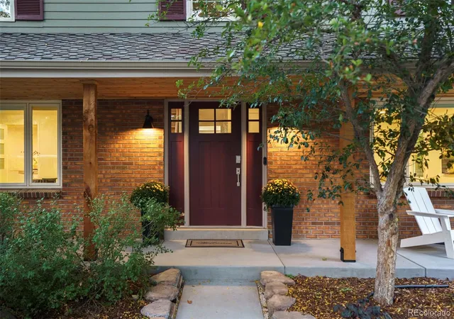 Photo 2 of Single family home for sale at 7401 S Harrison Way, Centennial, CO 80122 | MLS# 5303373 | Listing updated on 2026-09-19