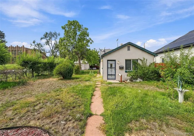 Photo 3 of Single family home for sale at 4207 Mariposa St, Denver, CO 80211 | MLS# 9790835 | Listing updated on 2026-09-18