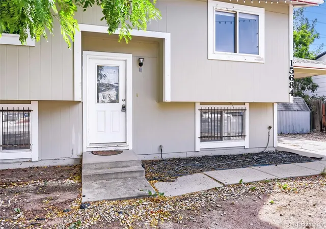 Photo 3 of Single family home for sale at 15684 E Bails Dr, Aurora, CO 80017 | MLS# 8263960 | Listing updated on 2026-09-23