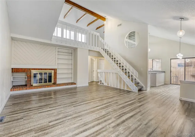 Photo 3 of Townhouse for sale at 204 S Eagle Cir, Aurora, CO 80012 | MLS# 4608081 | Listing updated on 2026-09-29