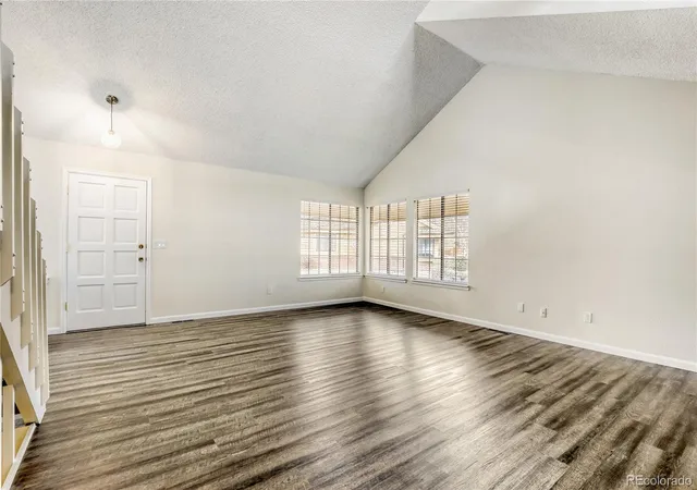 Photo 4 of Townhouse for sale at 204 S Eagle Cir, Aurora, CO 80012 | MLS# 4608081 | Listing updated on 2026-09-29