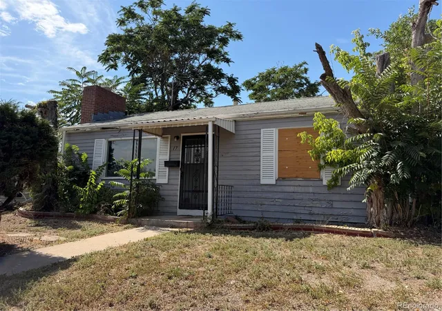 Single family home for sale at 17 S Osceola St, Denver, CO 80219 | MLS# 7698097