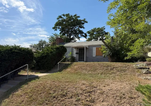 Photo 2 of Single family home for sale at 17 S Osceola St, Denver, CO 80219 | MLS# 7698097 | Listing updated on 2026-09-15