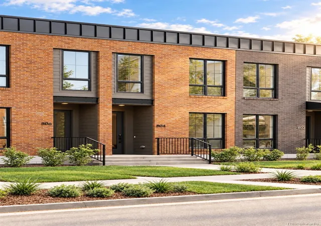 Photo 47 of Townhouse for sale at 800 Dahlia St, Denver, CO 80220 | MLS# 9556406 | Listing updated on 2026-10-07
