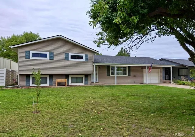 Photo 1 of Single family home for sale at 120 S Hickory St, Yuma, CO 80759 | MLS# IR1068704 | Listing updated on 2026-10-28