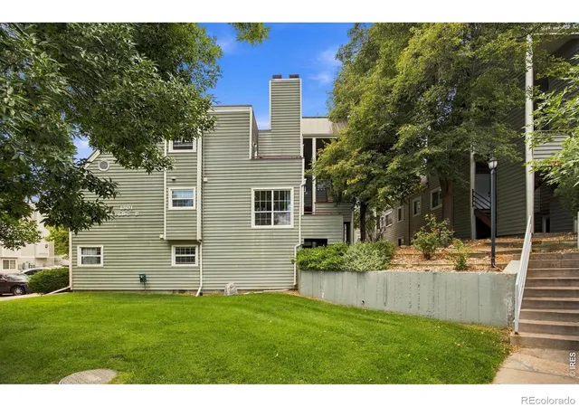 Listing Photo 2 - Condo for sale in building located at 1301 University Ave, Fort Collins, CO 80521 - Unit #201