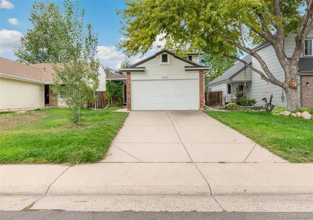 Photo 3 of Single family home for sale at 5623 S Yank Ct, Littleton, CO 80127 | MLS# 2851302 | Listing updated on 2026-10-08