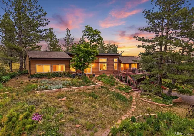 Photo 2 of Single family home for sale at 6967 Fairways Dr, Longmont, CO 80503 | MLS# 4609761 | Listing updated on 2026-09-21