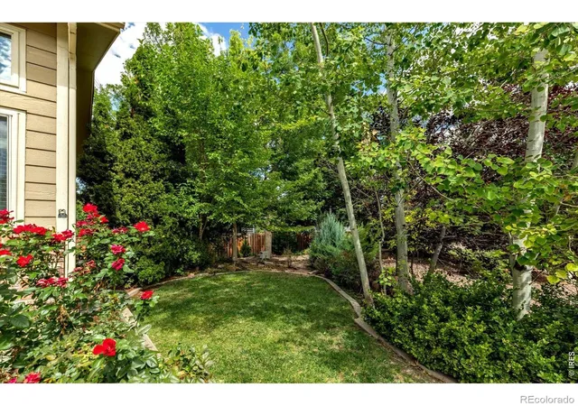 Photo 3 of Single family home for sale at 2924 Lake Park Way, Longmont, CO 80503 | MLS# IR1068719 | Listing updated on 2026-09-22