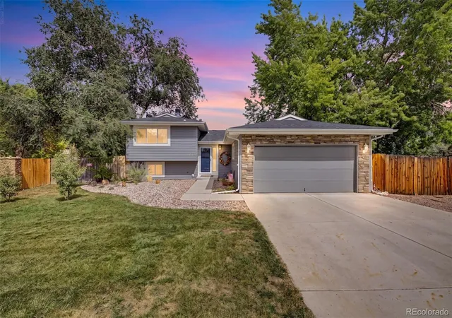 Photo 2 of Single family home for sale at 1307 Ellen Pl, Loveland, CO 80537 | MLS# 5527868 | Listing updated on 2026-09-22