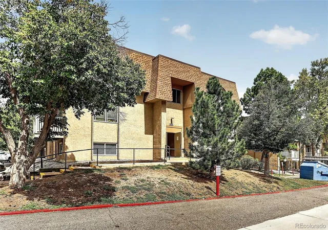 Listing Photo 1 - Condo for sale in building located at 7455 E Quincy Ave, Denver, CO 80237 - Unit #308