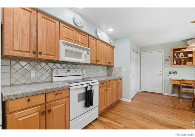 Listing Photo 4 - Condo for sale in building located at 3260 W 114th Cir, Westminster, CO 80031 - Unit #D