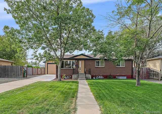 Single family home for sale at 1070 W Oxford Ave, Englewood, CO 80110 | MLS# 7131689