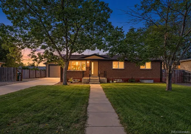 Photo 1 of Single family home for sale at 1070 W Oxford Ave, Englewood, CO 80110 | MLS# 7131689 | Listing updated on 2026-09-23