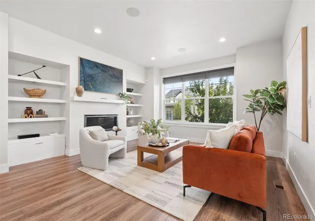 Photo 3 of Single family home for sale at 21642 E 60th Avenue, Aurora, CO 80019 | MLS# 5333954 | Listing updated on 2026-09-20