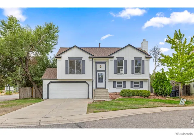 Photo 1 of Single family home for sale at 205 W Cornwall Ct, Lafayette, CO 80026 | MLS# IR1068740 | Listing updated on 2026-09-23