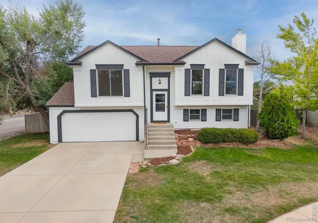 Photo 3 of Single family home for sale at 205 W Cornwall Ct, Lafayette, CO 80026 | MLS# IR1068740 | Listing updated on 2026-09-23