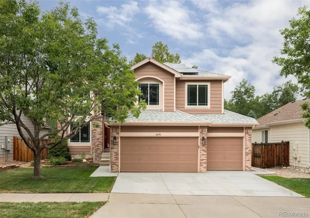 Single family home for sale at 6673 W Berry Ave, Littleton, CO 80123 | MLS# 7394578