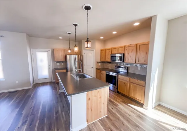 Photo 2 of Single family home for sale at 1964 Golden Horizon Dr, Windsor, CO 80550 | MLS# 4111904 | Listing updated on 2026-10-01
