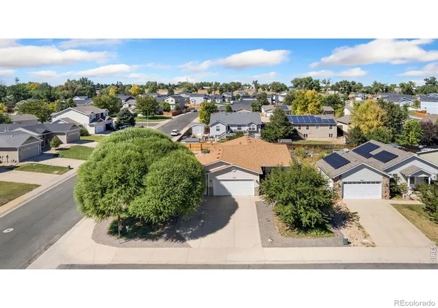 Photo 2 of Single family home for sale at 3009 Spring Cvs Dr, Evans, CO 80620 | MLS# IR1068752 | Listing updated on 2026-10-07