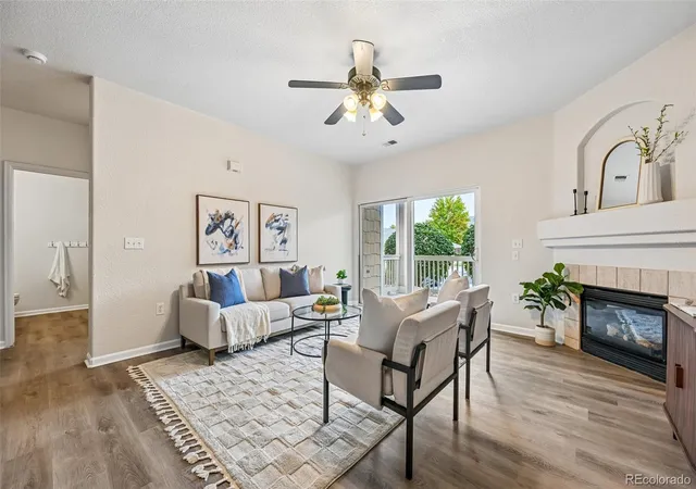 Listing Photo 5 - Condo for sale in building located at 3280 Boulder Cir, Broomfield, CO 80023 - Unit #102